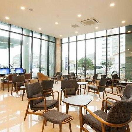 ג'גו Sims Hotel מראה חיצוני תמונה