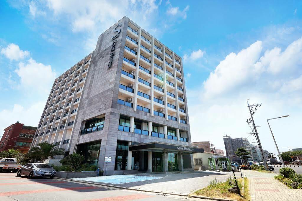 ג'גו Sims Hotel מראה חיצוני תמונה