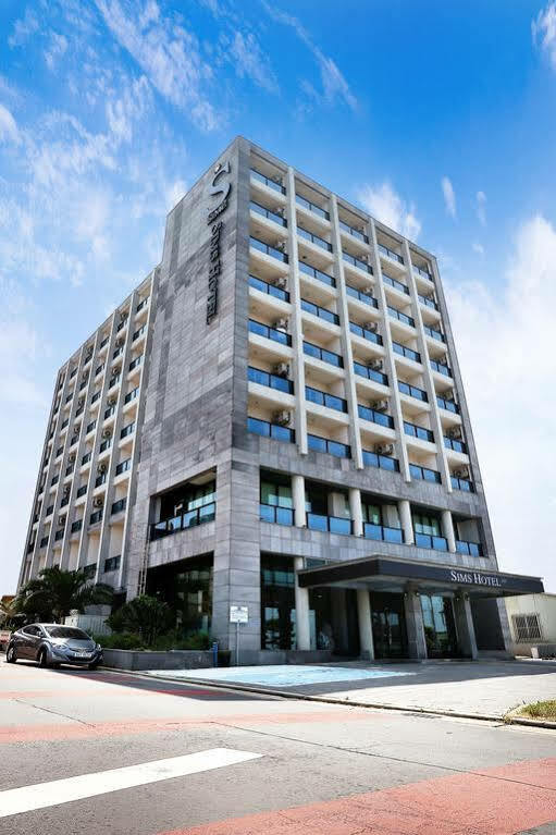 ג'גו Sims Hotel מראה חיצוני תמונה